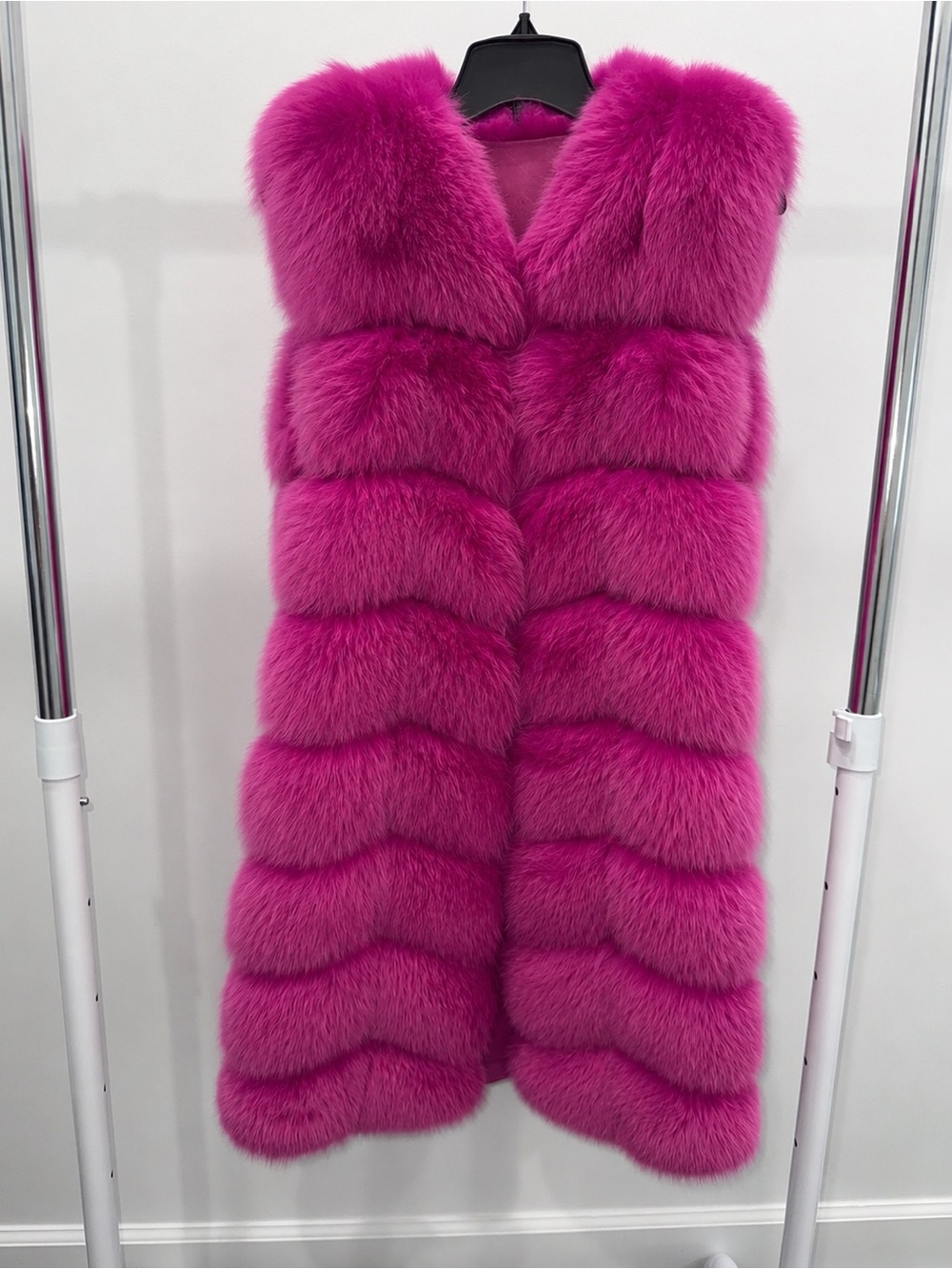Luxurious Hot Pink Fox Fur Vest - Women9s Sleeveless Coat